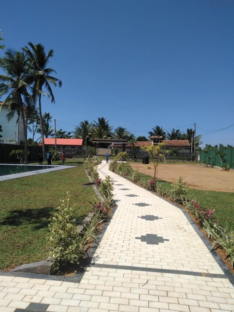 Blue Beach Villa Wadduwa Extérieur photo